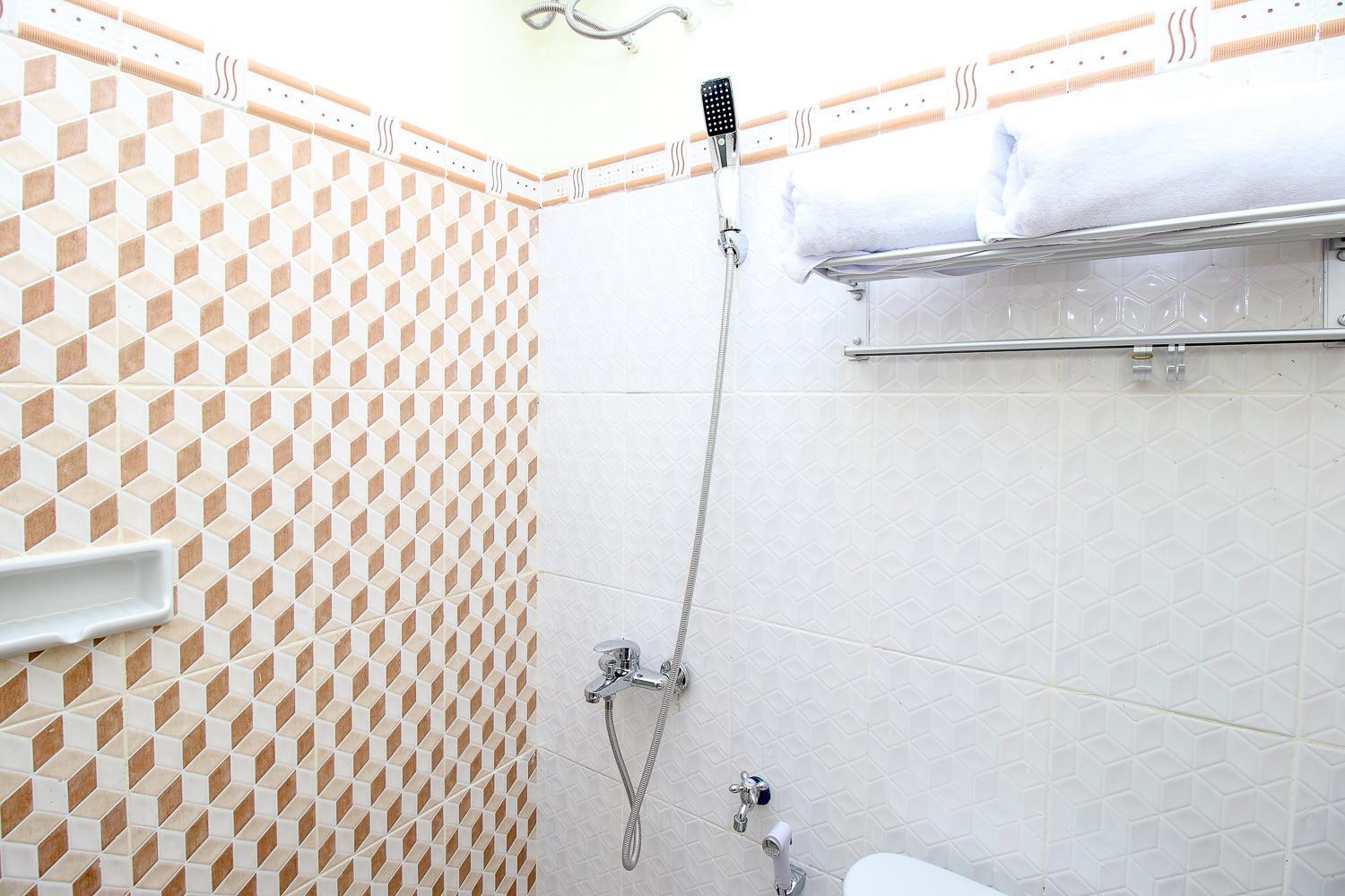 RedDoorz Syariah @ Pahlawan Sidoarjo Hotel Bagian luar foto